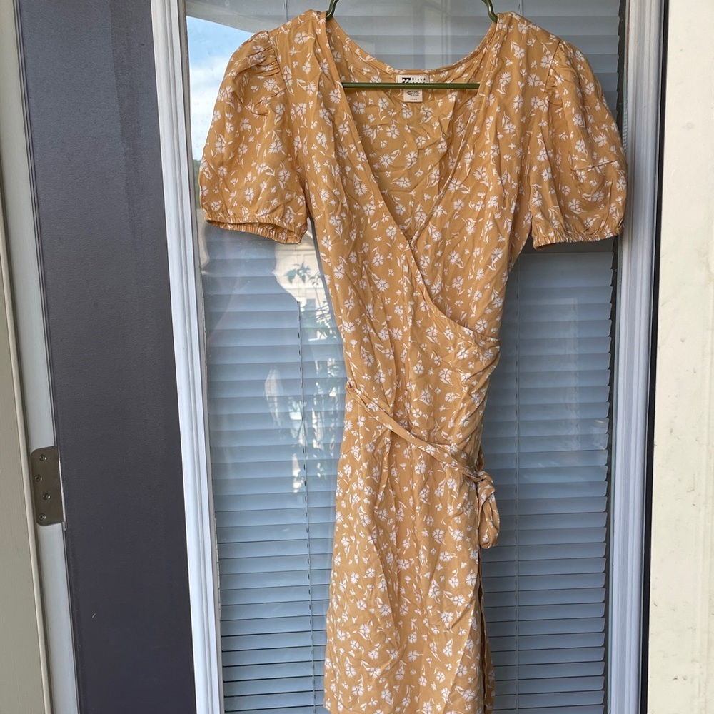 Billabong Mustard Floral Wrap Midi Dress-S